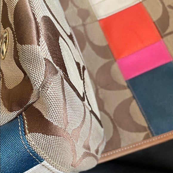 Coach Signature Messenger Bag with Colorful Accents - Picture 11 of 16